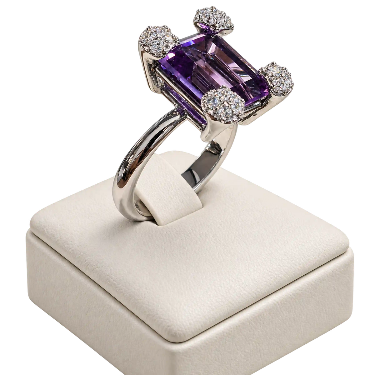 Anello Argento con Ametista Maxi Naturale Ottagono e Zirconi | Atelier Orafo | nudo2