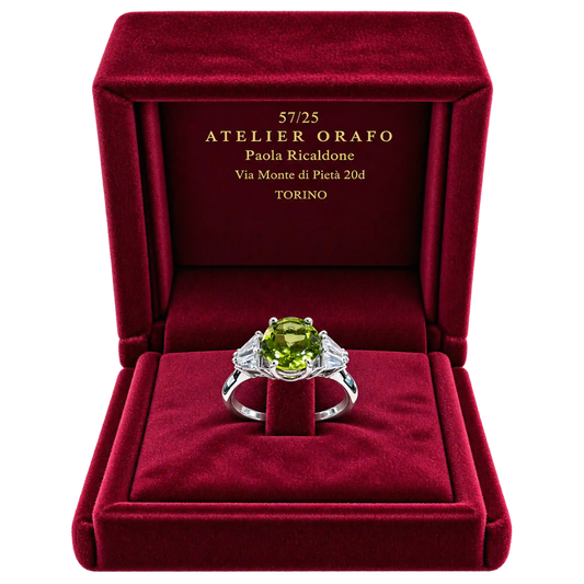 Anello Argento 925% con Peridot Naturale Ovale e Zirconi con Scatola | Atelier Orafo | scatola | 2400