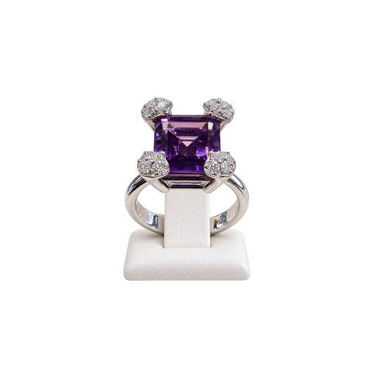 Anello Argento con Ametista Maxi Naturale Ottagono e Zirconi | Atelier Orafo | nudo
