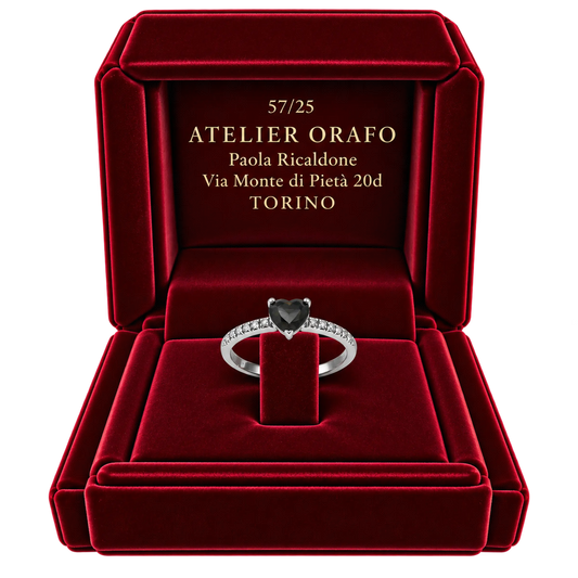 Anello Fedina Oro Bianco 18kt con Diamanti Naturali e Iolite Naturale | Atelier Orafo | scatola