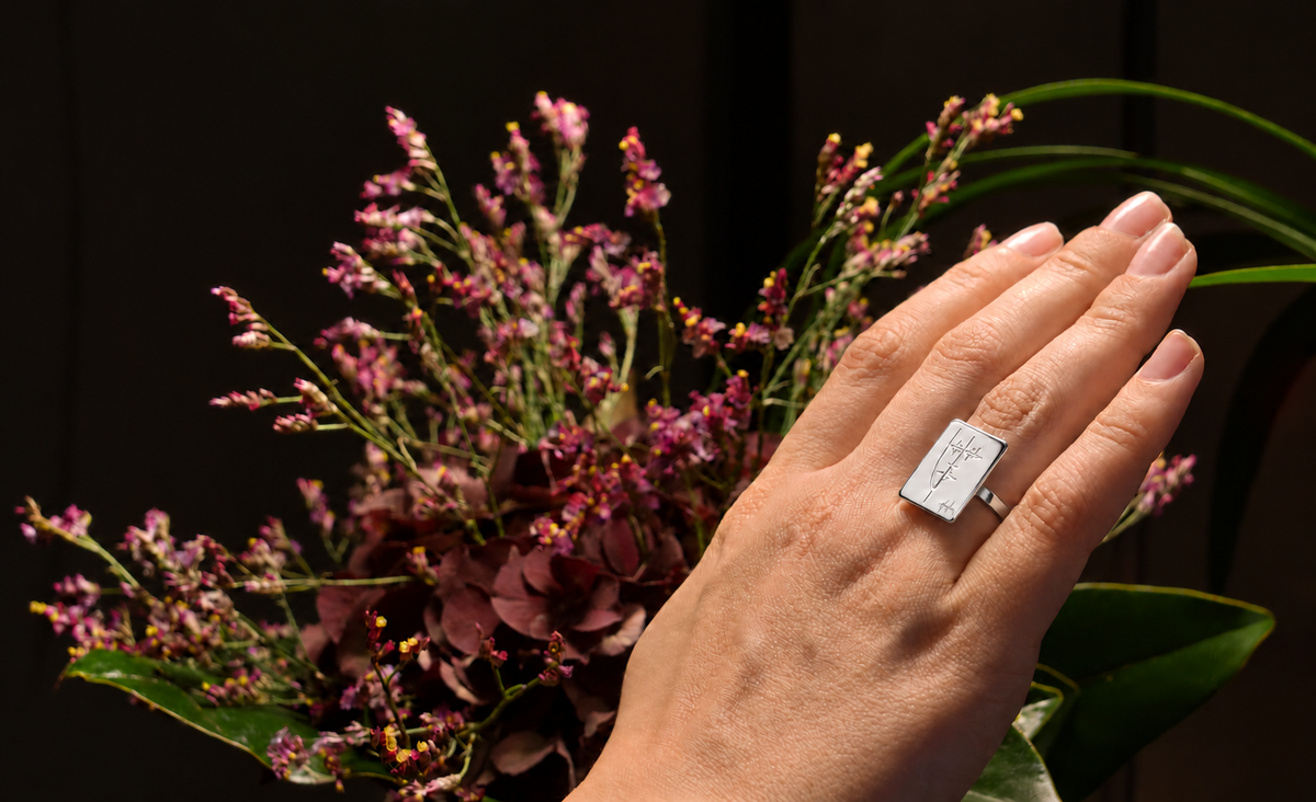 Anello Segni Argento 925 Lui  | Atelier Orafo | indossato