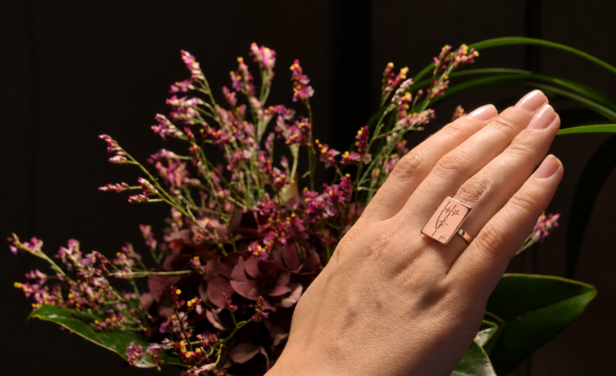 Anello Lui Oro Rosa 9kt | Atelier Orafo | indossato