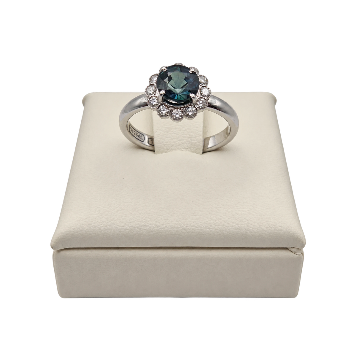 Anello Oro Bianco 18kt con Zaffiro Naturale NTE certificato e Diamanti naturali_
 | Atelier Orafo | prodotto2 | tras | 2400