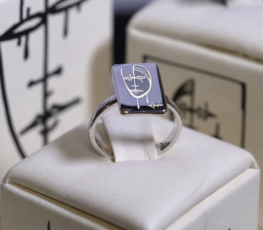 Anello Segni Angeleri Argento 925 Smalto Bianco | Atelier Orafo | supporto