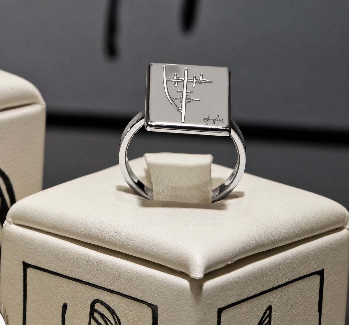 Anello Segni Argento 925  | Atelier Orafo | supporto