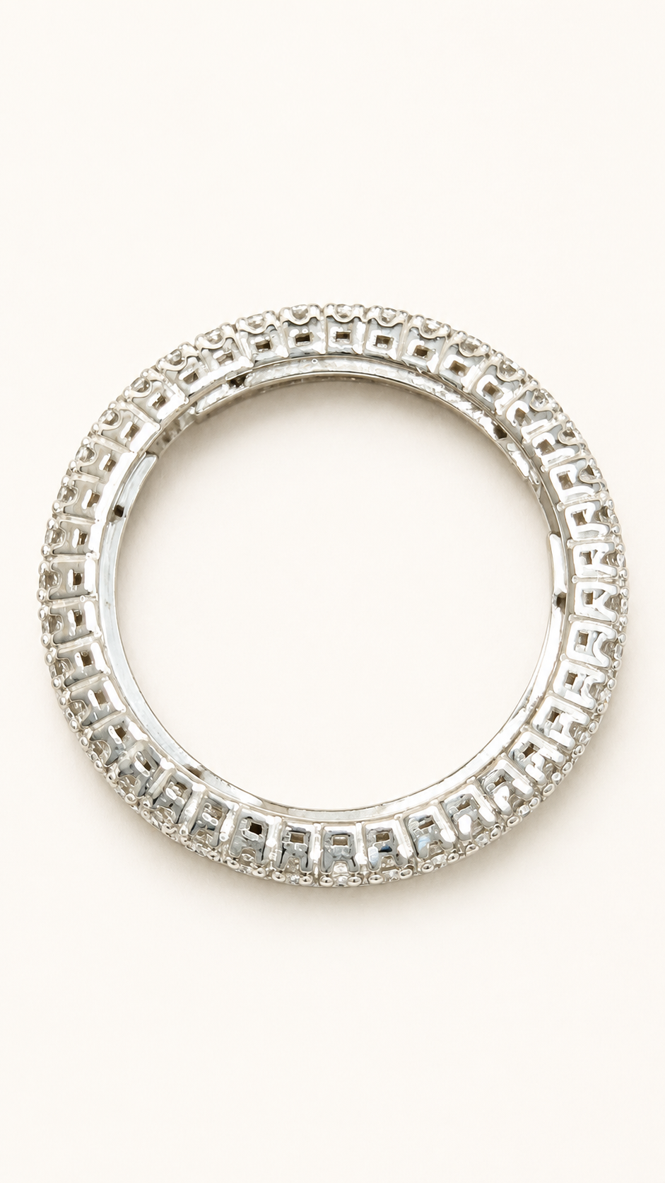 Anello Eternity in Oro Bianco 18 kt con Diamanti Naturali