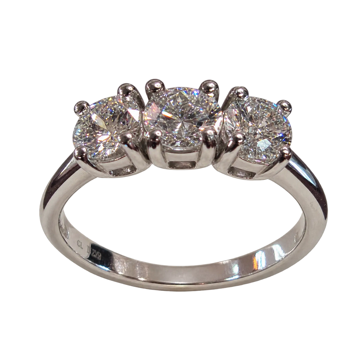 Anello Trilogy in Oro Bianco 18kt con Diamanti Naturali Certificati GIA | Atelier Orafo | nudo | 2400