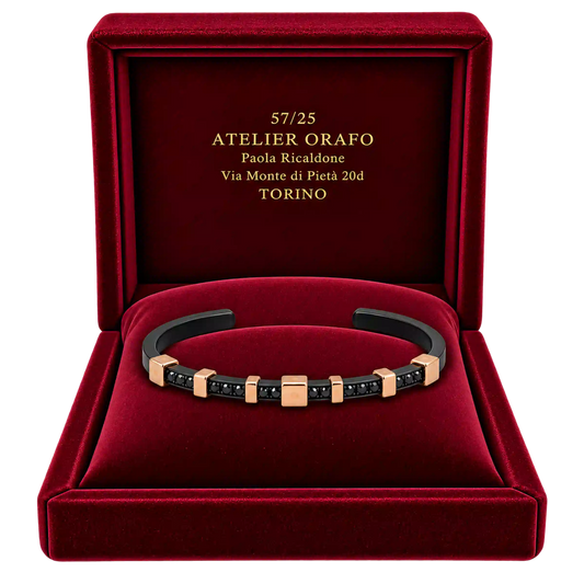 Bracciale Titanio Nero Oro 18kt Diamanti Neri Naturali | Atelier Orafo | scatola