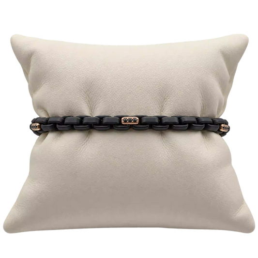Bracciale Titanio Oro 18kt Diamanti Neri Naturali | Atelier Orafo | nudo