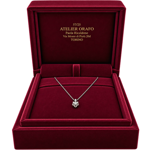 Collana Punto Luce Oro Bianco 18kt e Diamante Naturale ct 0_07 con Scatola | Atelier Orafo | scatola | 2400