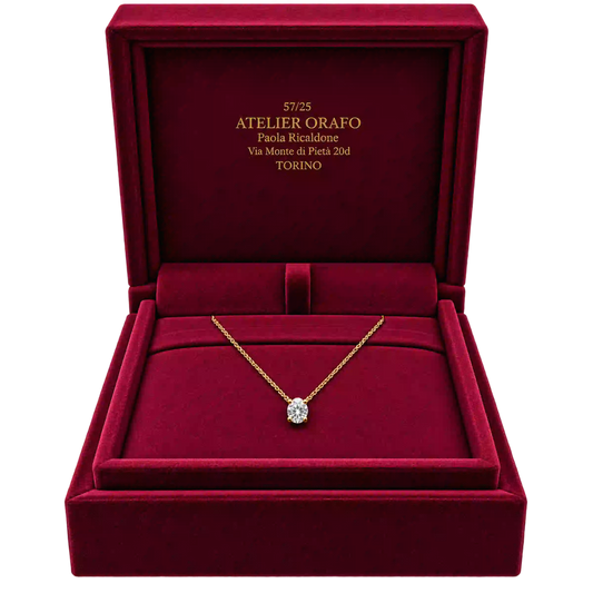 Collana Punto Luce Oro giallo 18kt e Diamante Naturale ct. 0_23 con Scatola | Atelier Orafo | scatola | 2400