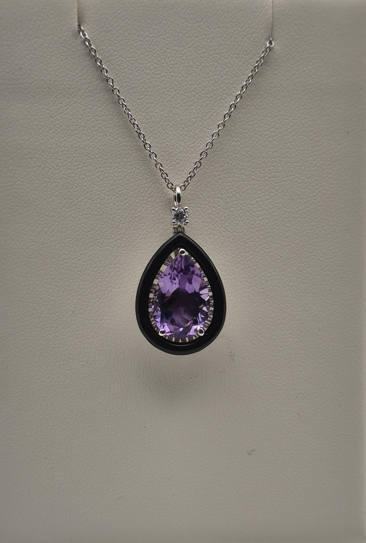 Collana e Ciondolo Argento 925 Ametista Naturale Goccia Hyceram | Atelier Orafo | nudo