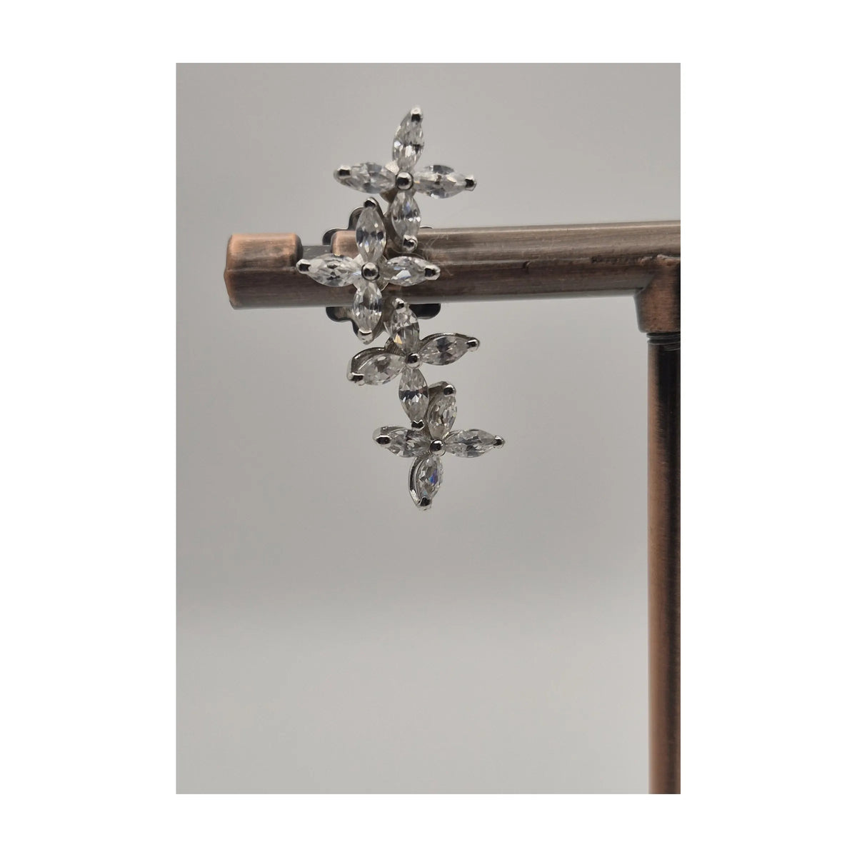 Orecchini Argento 925 Zirconi Navette | Atelier Orafo | nudo2