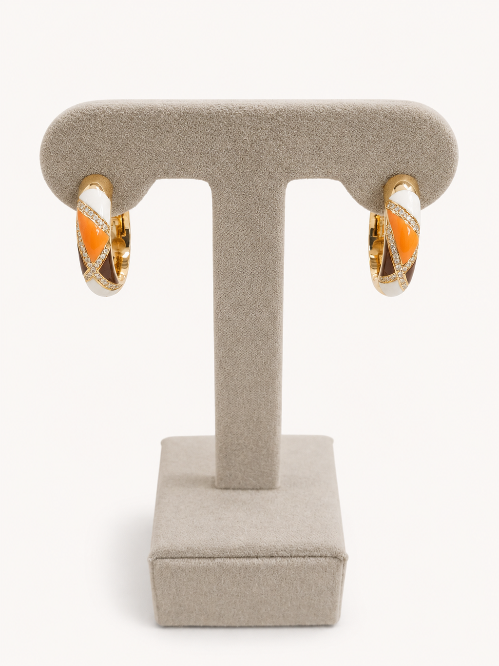 Orecchini in Oro Giallo 18 kt con Diamanti Naturali e HyCeram®